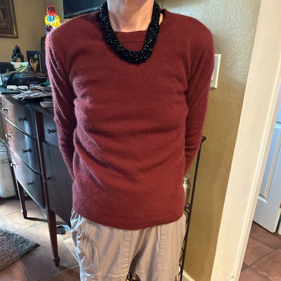 Barrow and Grove Sweaters Barrow And Grove Burgundy Cashmere